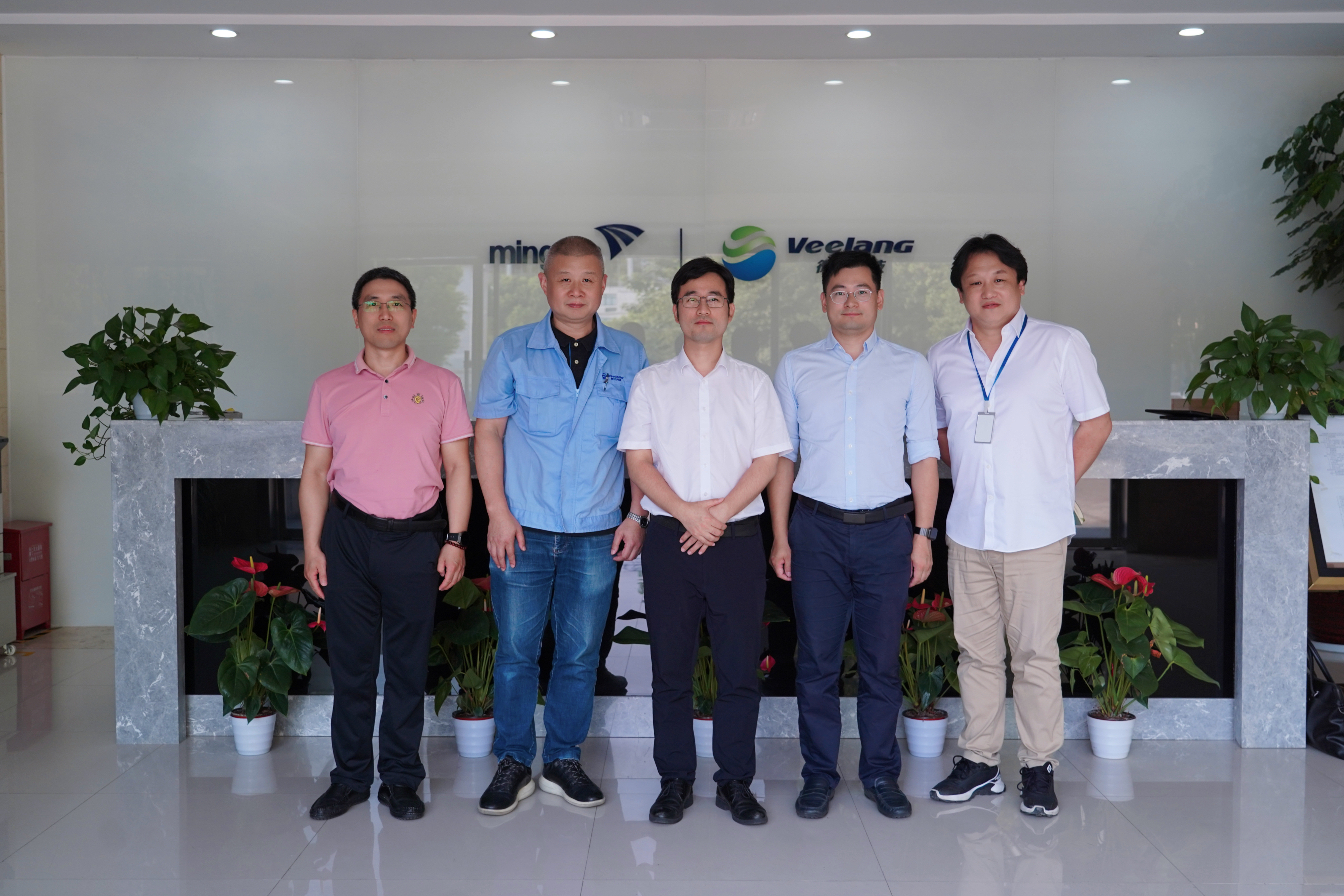 西湖区副区长邵小军一行莅临我司参观、指导工作